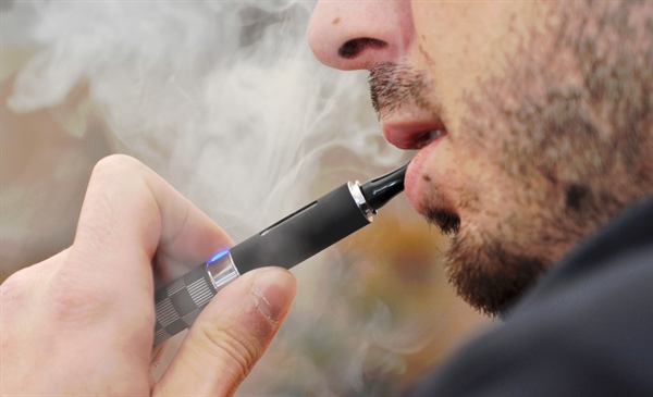 Smoking cessation with e-cigarettes raises concerns